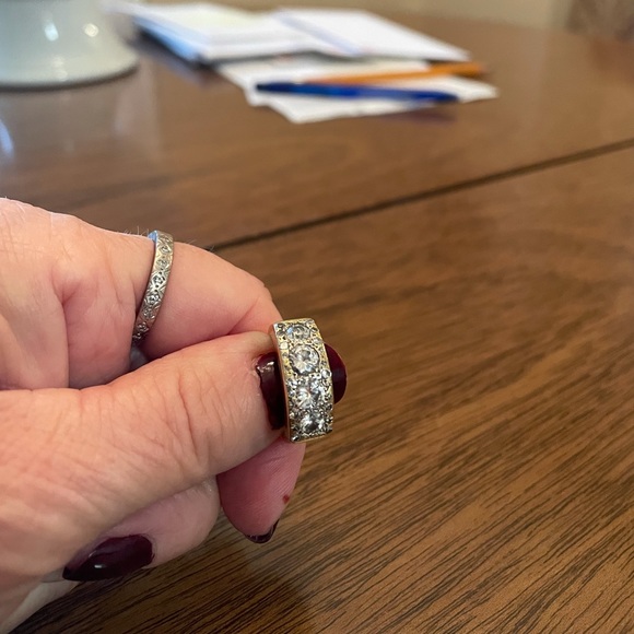 Ladies 18K gold and diamond ring - Picture 3 of 7